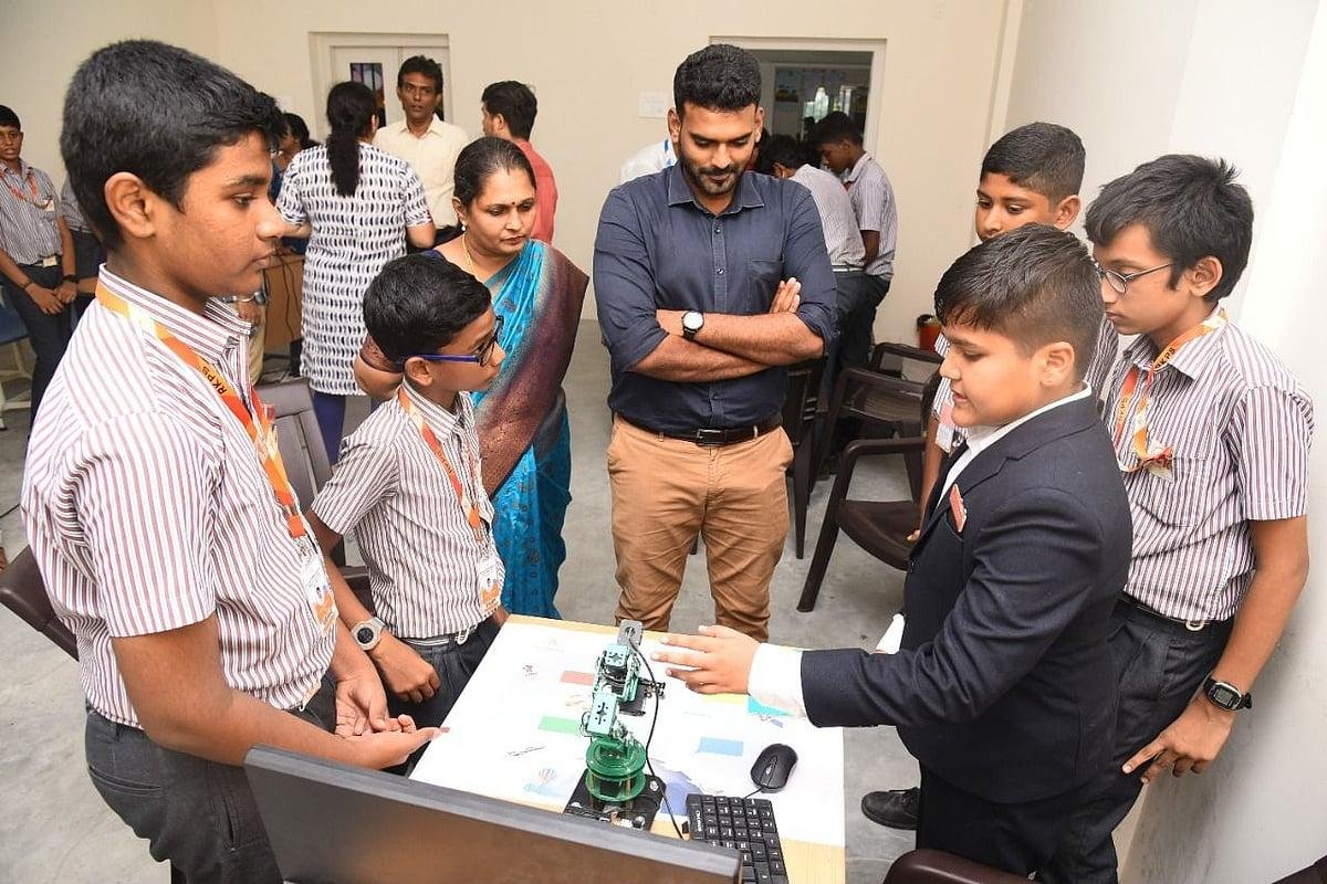 BBM Education Robotics Lab in School Classroom